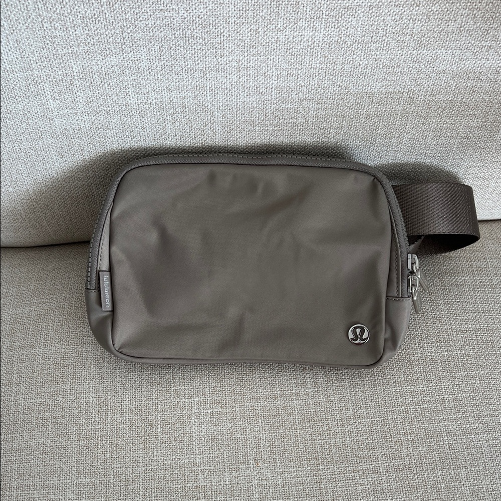 Everywhere Belt Bag Large 2L
